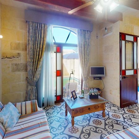 Qala Bed&Breakfast With Swimming Pool - Il-Wenniessa Exteriér fotografie