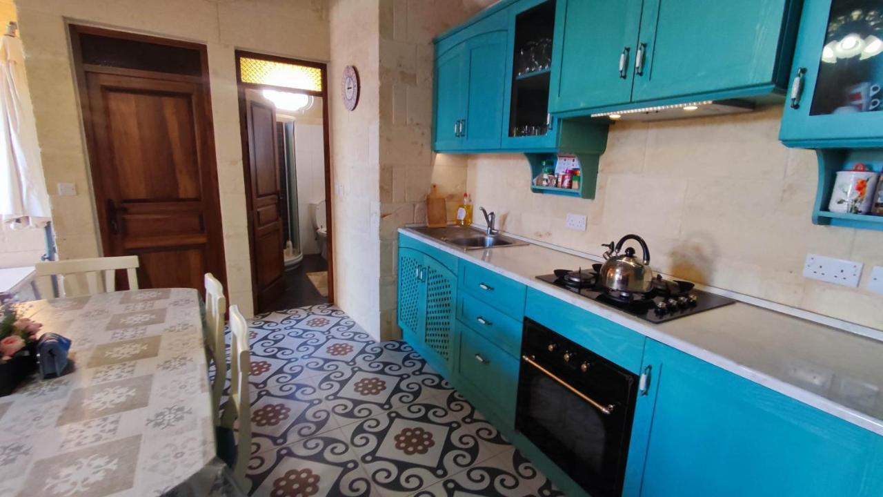 Qala Bed&Breakfast With Swimming Pool - Il-Wenniessa Exteriér fotografie
