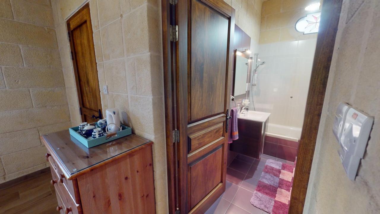 Qala Bed&Breakfast With Swimming Pool - Il-Wenniessa Exteriér fotografie