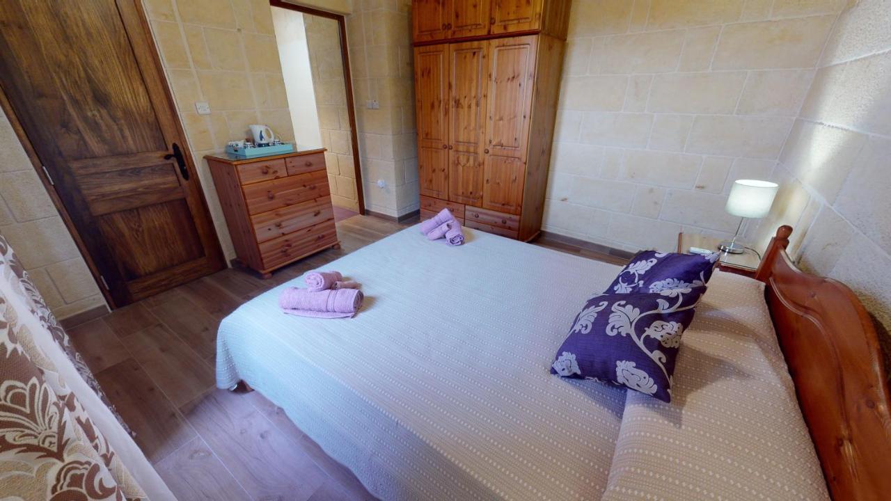 Qala Bed&Breakfast With Swimming Pool - Il-Wenniessa Exteriér fotografie