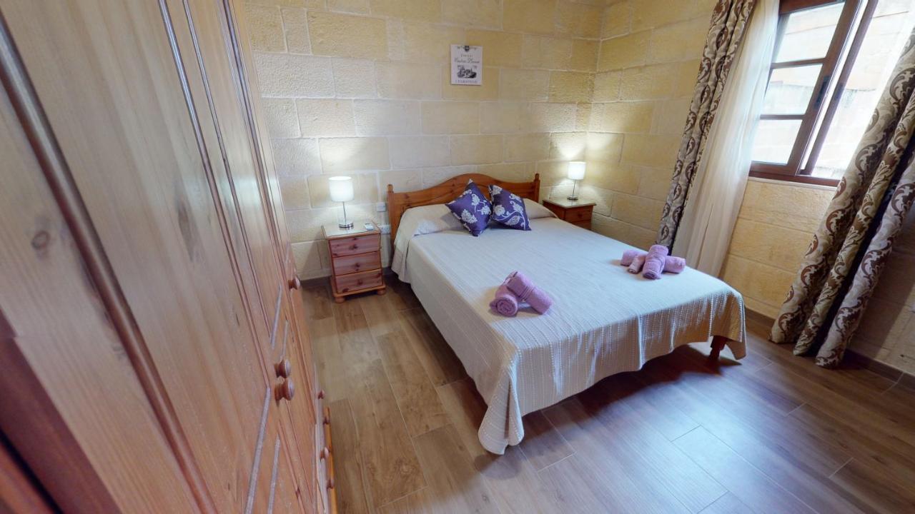 Qala Bed&Breakfast With Swimming Pool - Il-Wenniessa Exteriér fotografie