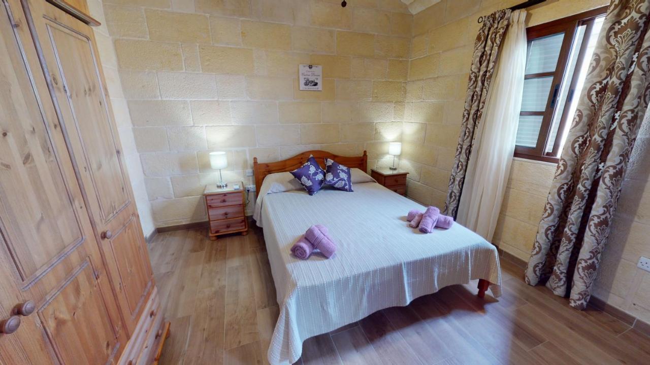 Qala Bed&Breakfast With Swimming Pool - Il-Wenniessa Exteriér fotografie