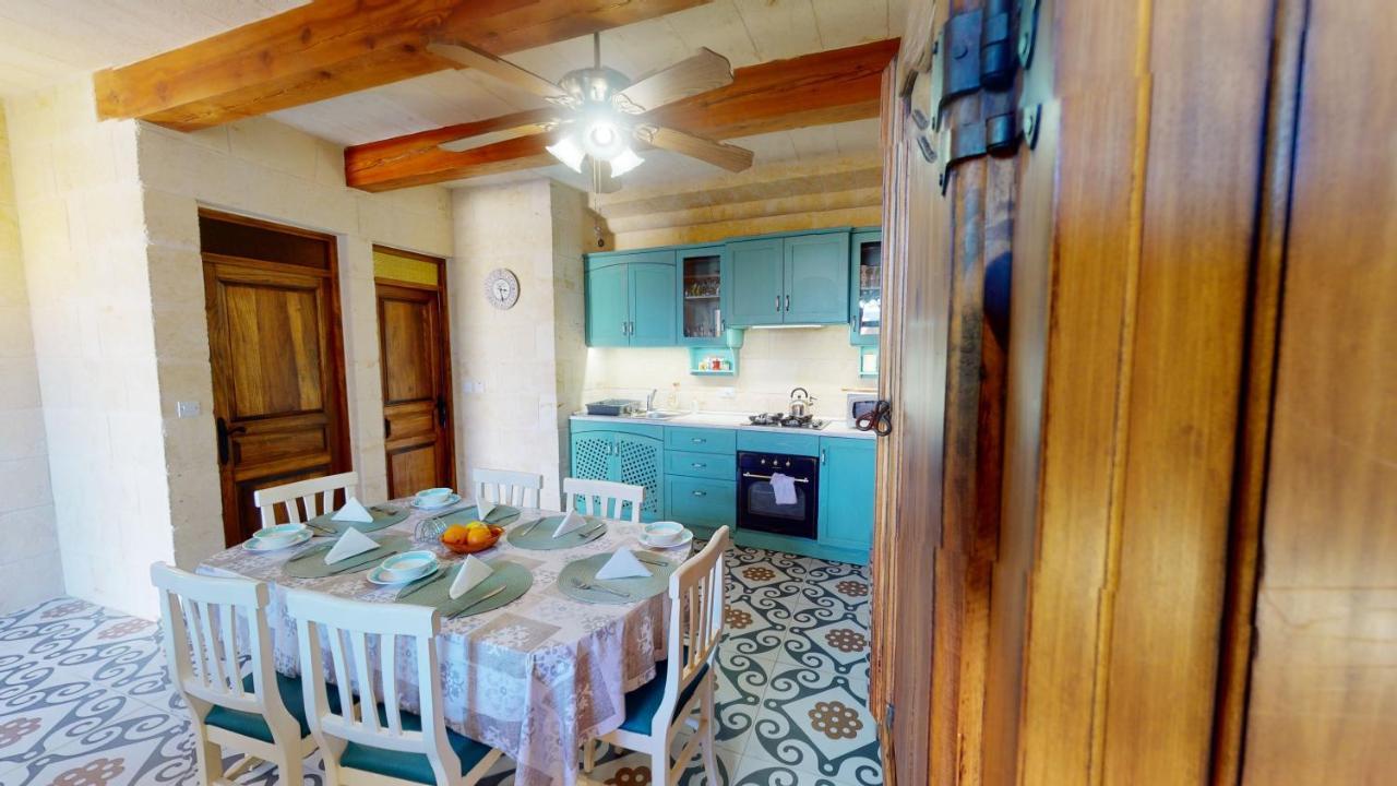 Qala Bed&Breakfast With Swimming Pool - Il-Wenniessa Exteriér fotografie
