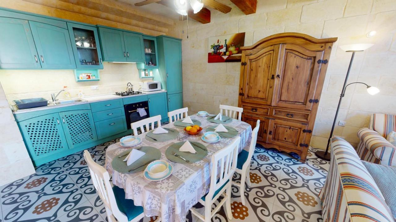 Qala Bed&Breakfast With Swimming Pool - Il-Wenniessa Exteriér fotografie