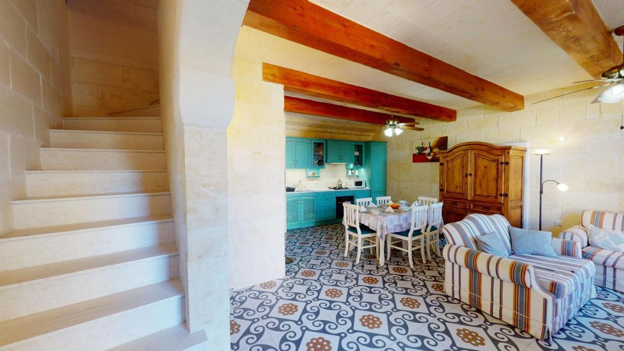Qala Bed&Breakfast With Swimming Pool - Il-Wenniessa Exteriér fotografie